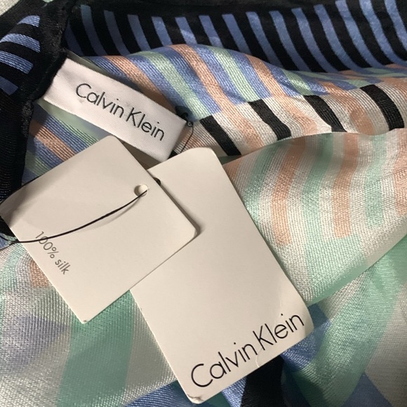 Calvin Klein 100% Silk Scarf -NWT - Picture 4 of 5